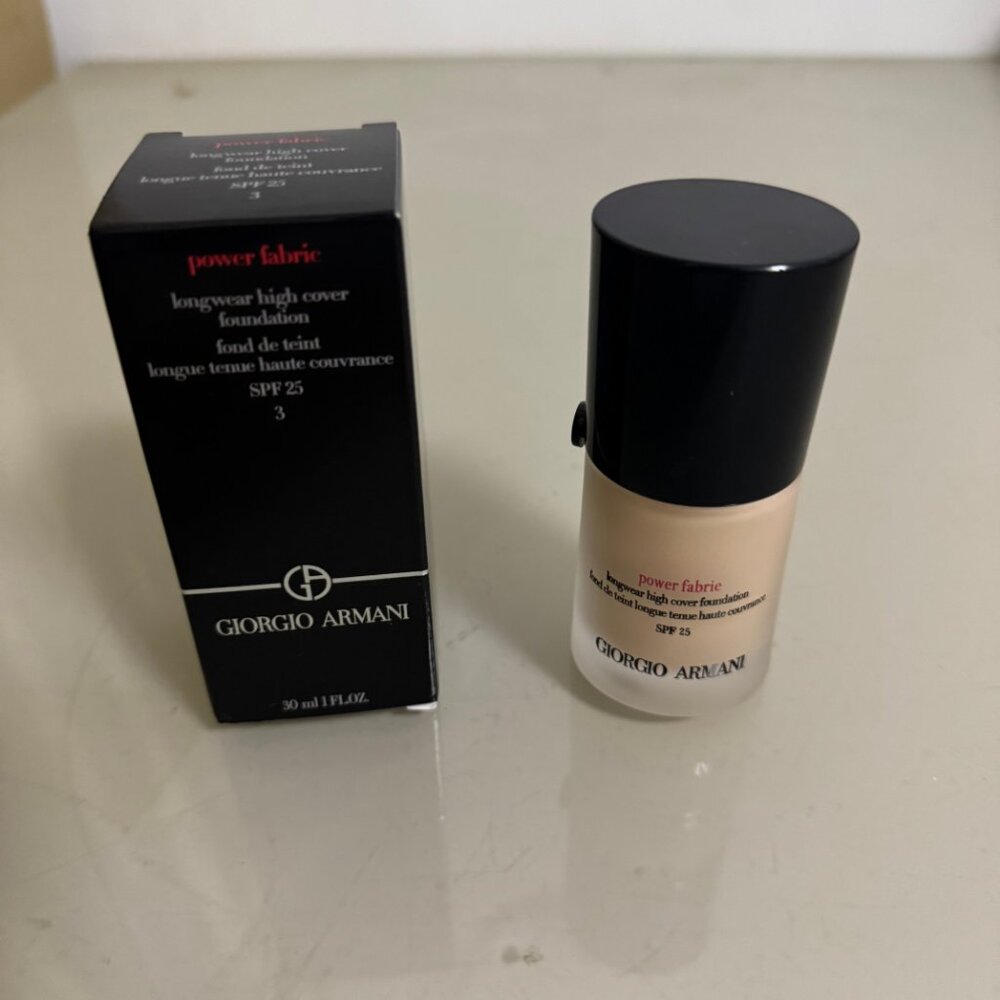 Giorgio Armani Matte Foundation